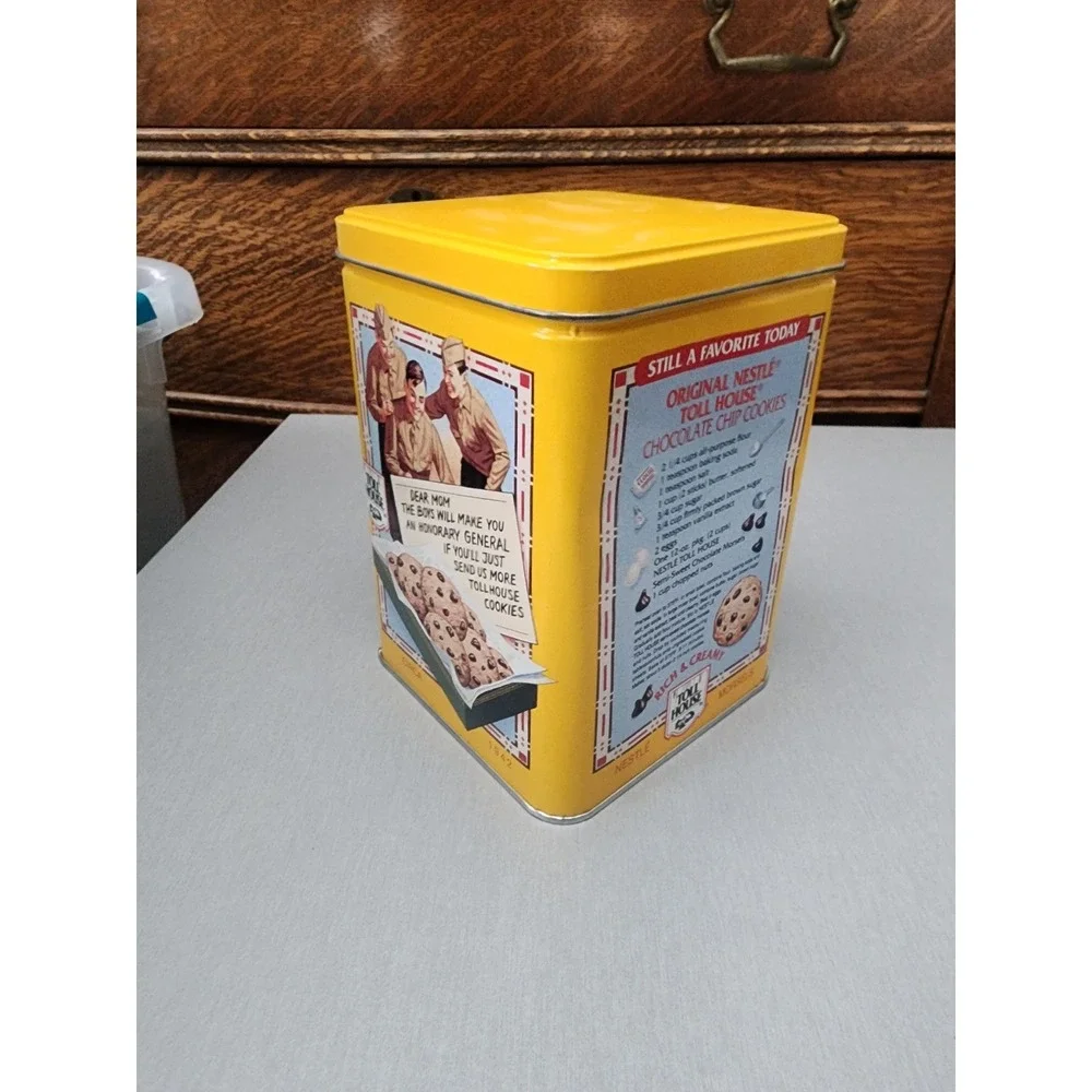 Nestle Tollhouse Tin